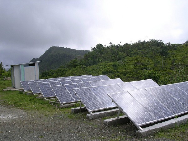 Solar-panels-in-cuba