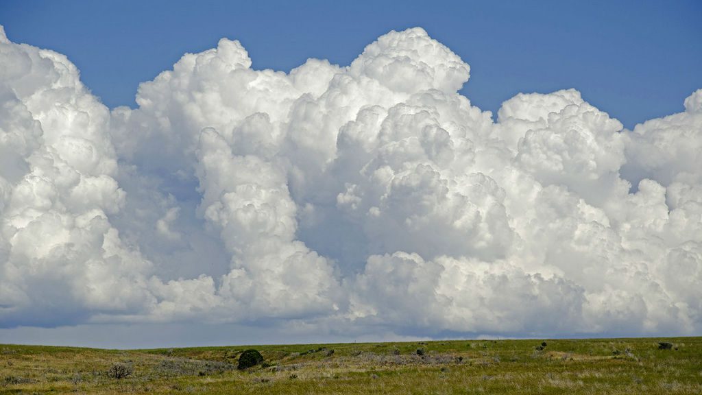 Do Solar Panels Work on Cloudy Days? - Understand Solar