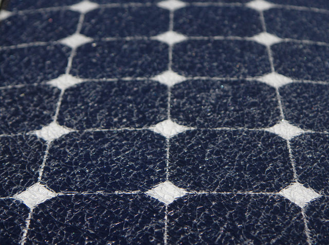 can-you-walk-on-solar-panels